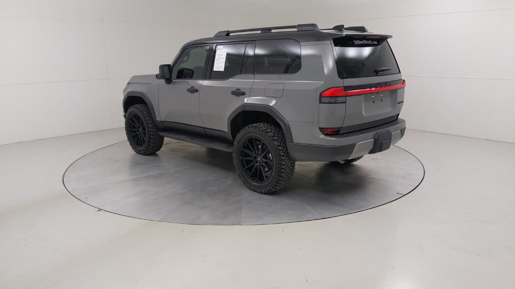 Used 2025 Lexus GX 550 AWD/4WD image 17