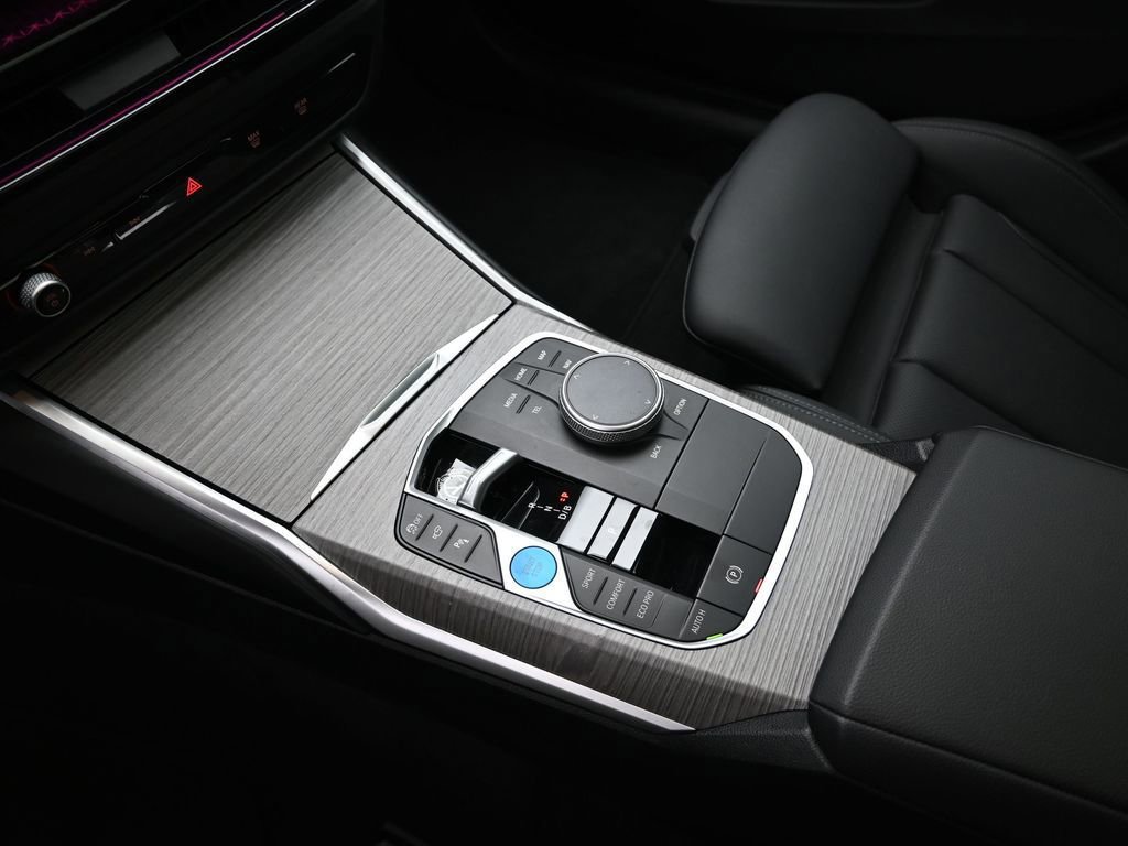 Used 2025 BMW i4 eDrive40 image 47