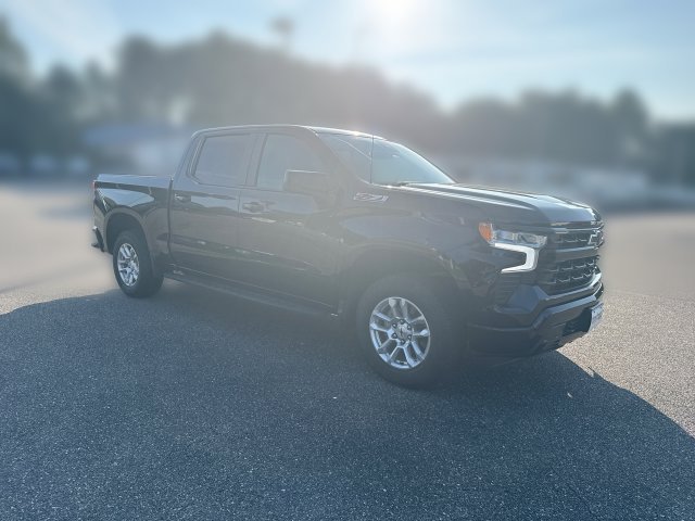 Used 2024 Chevrolet Silverado 1500 RST AWD/4WD image 2
