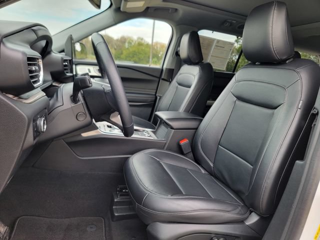 Certified 2023 Ford Explorer Limited w/ Limited Technology Package AWD/4WD image 20