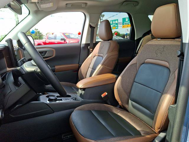 Certified 2025 Ford Bronco Sport Outer Banks w/ Outer Banks Tech Package+ AWD/4WD image 13