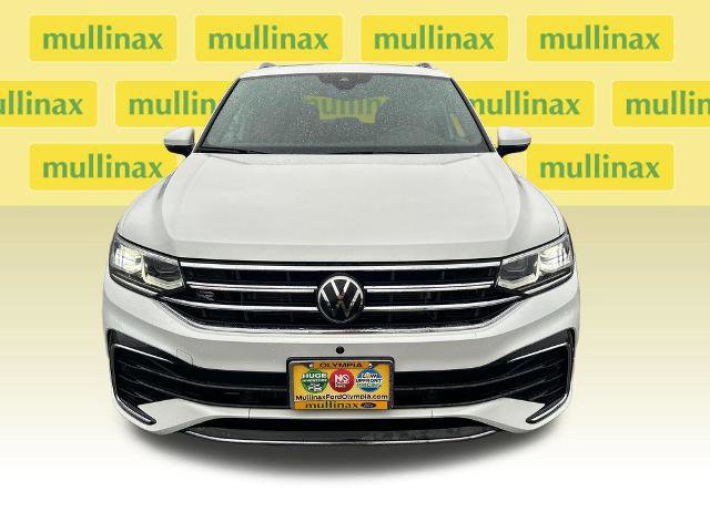 Used 2024 Volkswagen Tiguan SEL R-Line AWD/4WD image 16