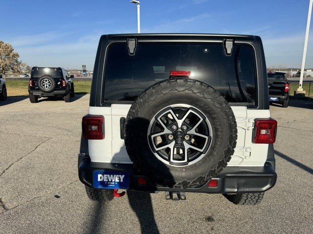 Used 2024 Jeep Wrangler Rubicon image 4