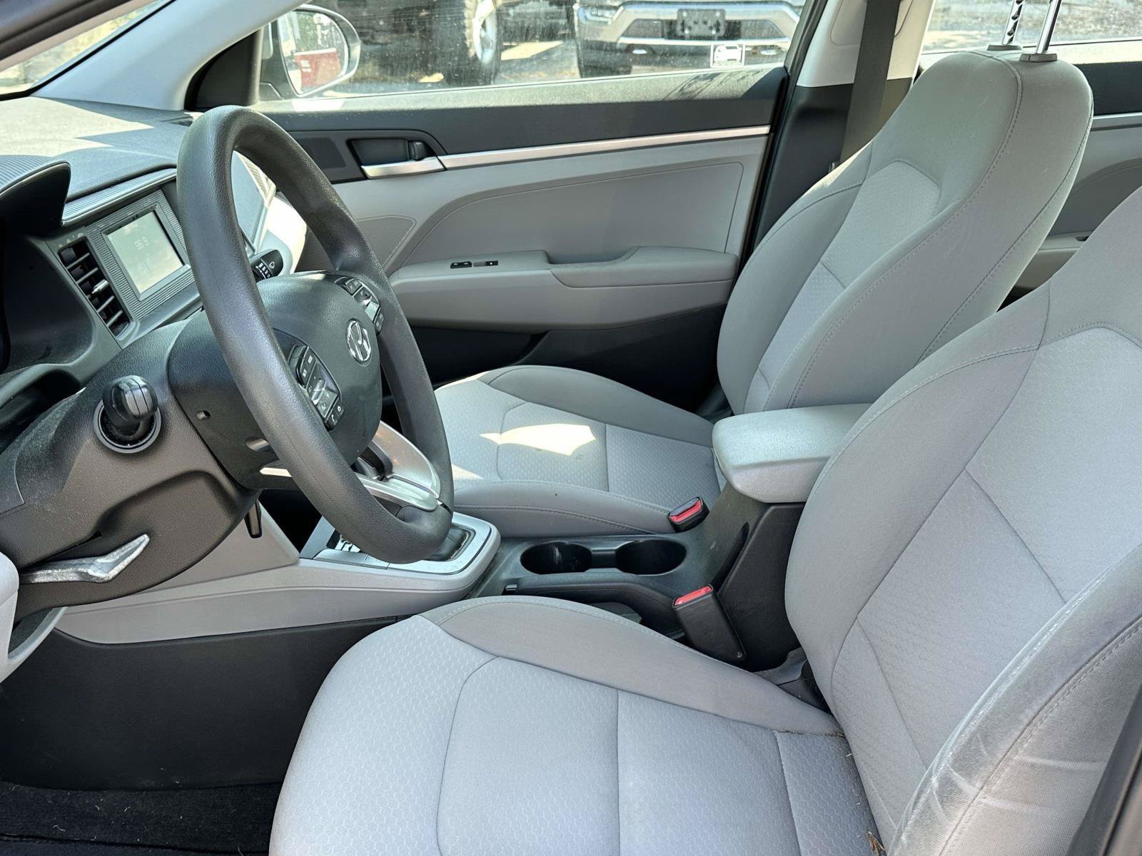 Used 2019 Hyundai Elantra SE FWD image 9
