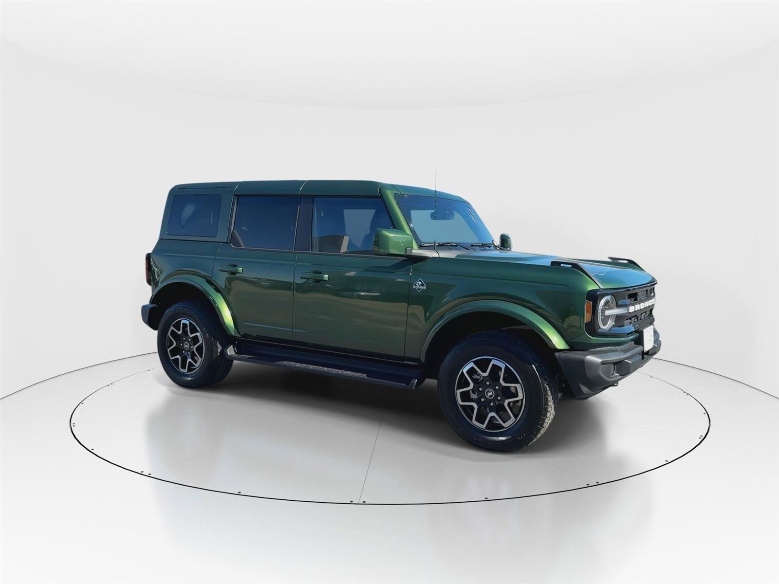 Certified 2025 Ford Bronco Outer Banks AWD/4WD image 2