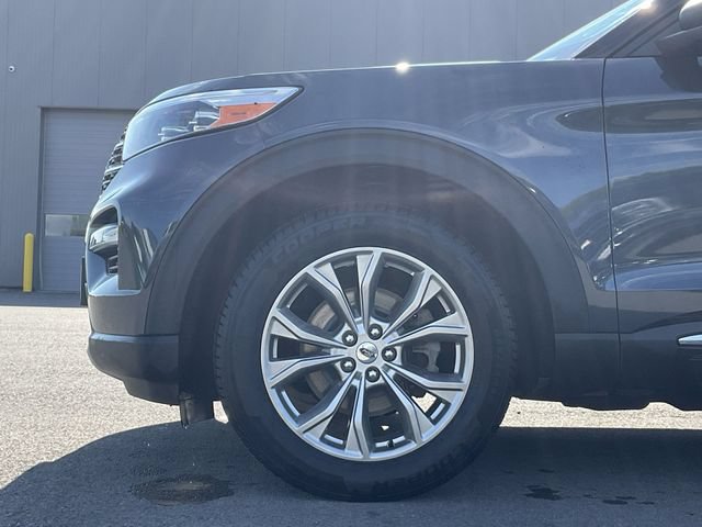 Certified 2023 Ford Explorer XLT w/ Equipment Group 202A AWD/4WD image 11
