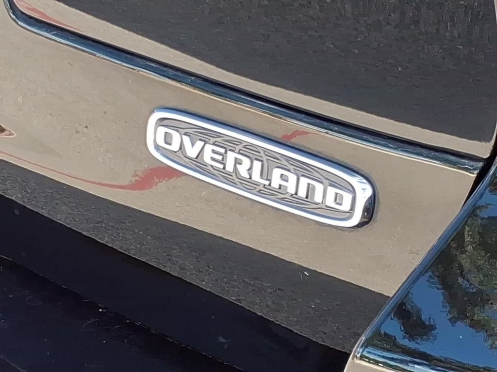 Used 2023 Jeep Grand Cherokee L Overland AWD/4WD image 9