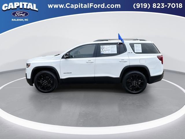 Used 2023 GMC Acadia SLE w/ Driver Convenience Package image 3