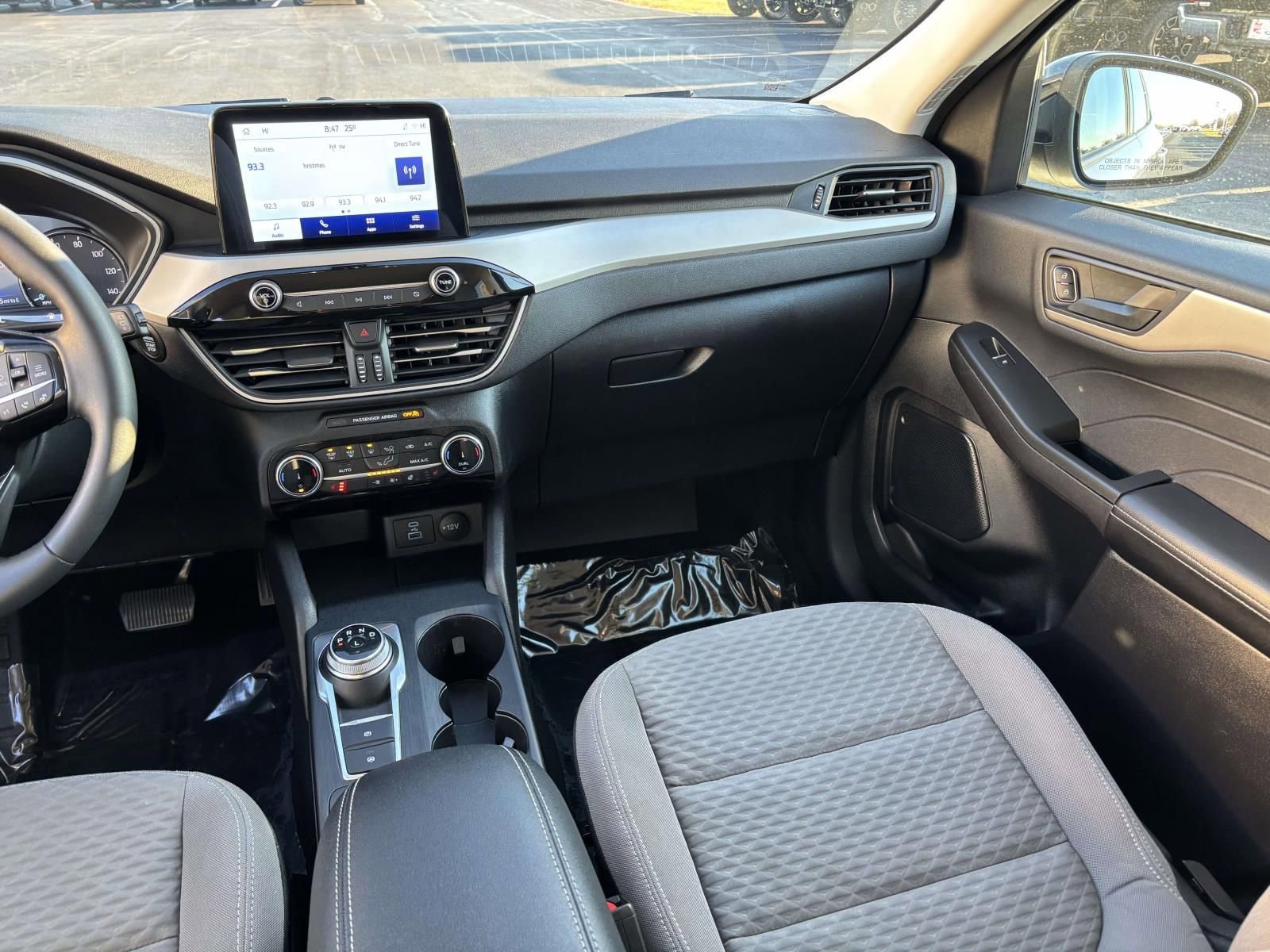 Certified 2022 Ford Escape SE w/ SE Sport Appearance Package image 33