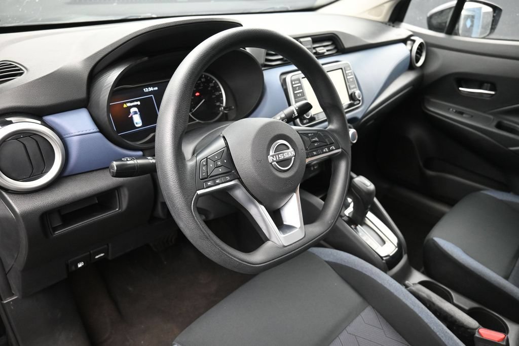 Used 2023 Nissan Versa SV FWD image 17