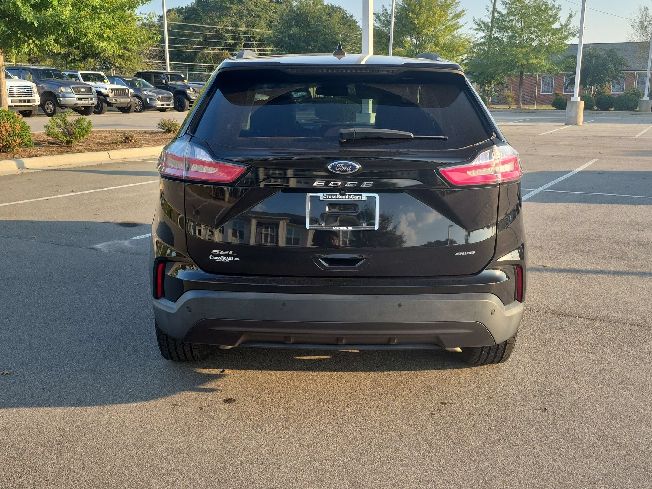 Certified 2022 Ford Edge SEL w/ Sport Appearance Package AWD/4WD image 5