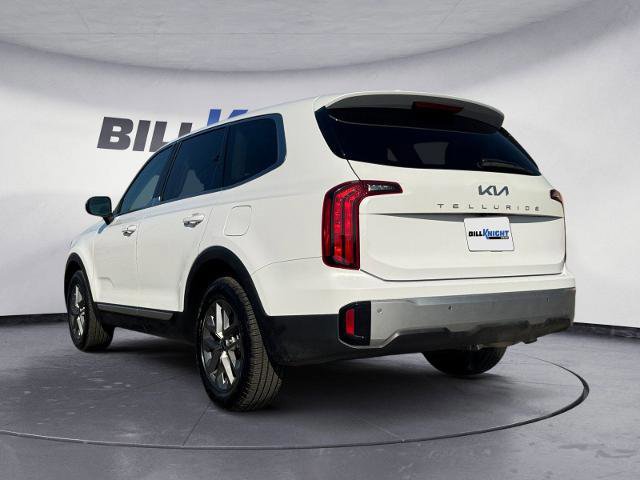 Used 2023 Kia Telluride LX image 3