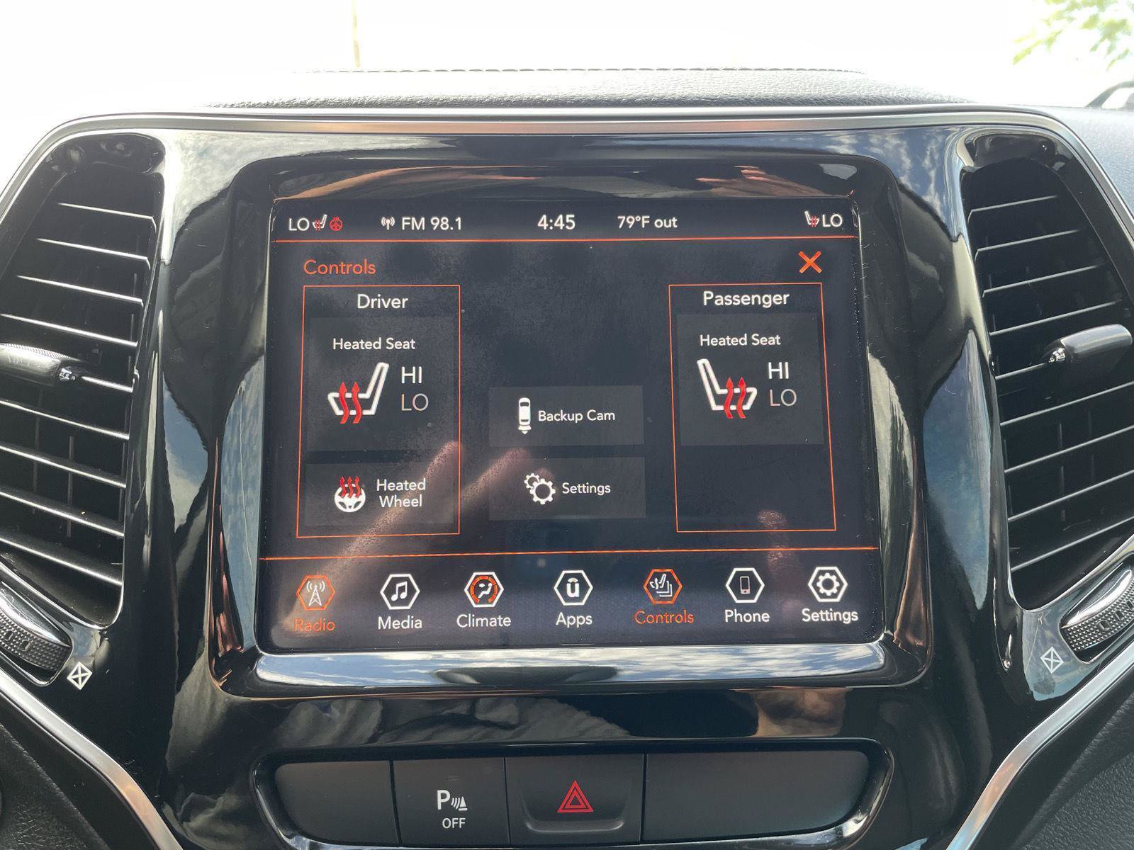 Used 2019 Jeep Cherokee Limited w/ Trailer Tow Group AWD/4WD image 24
