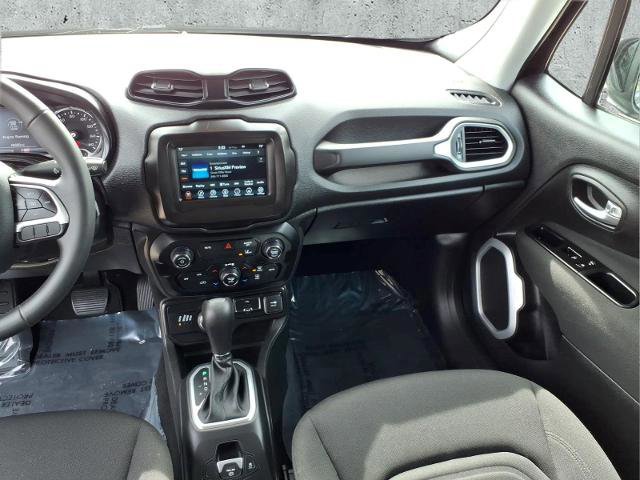 Used 2021 Jeep Renegade Latitude image 16
