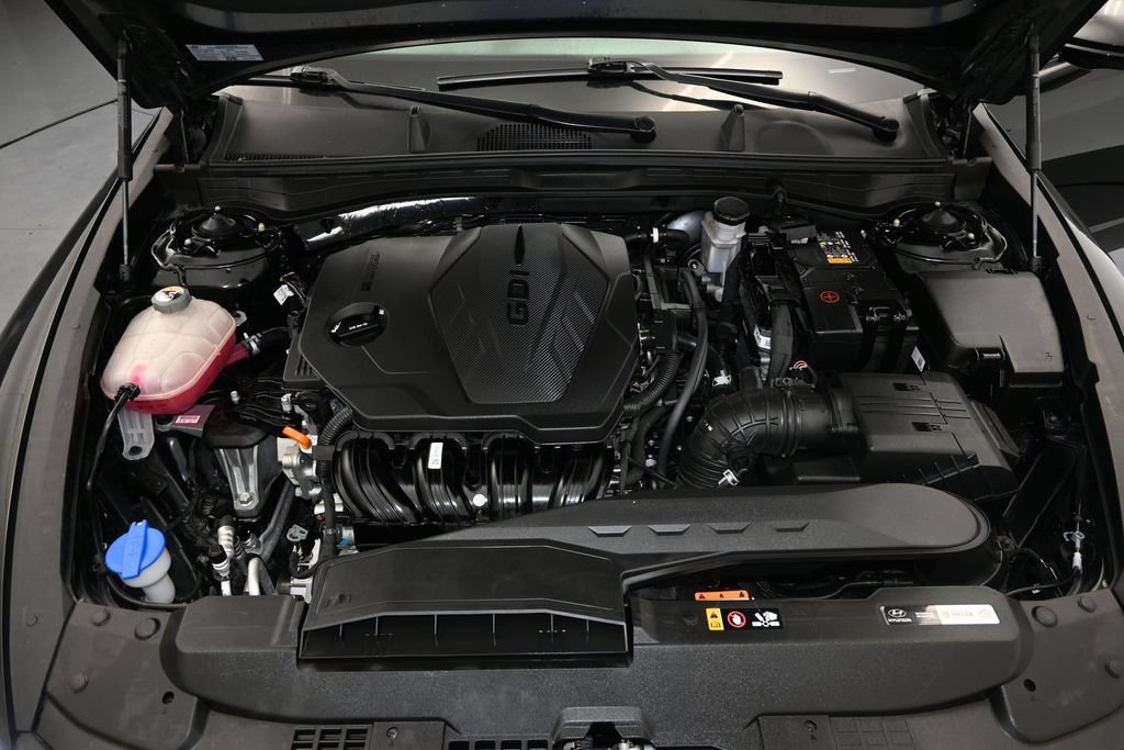 Used 2025 Hyundai Sonata SEL FWD image 16