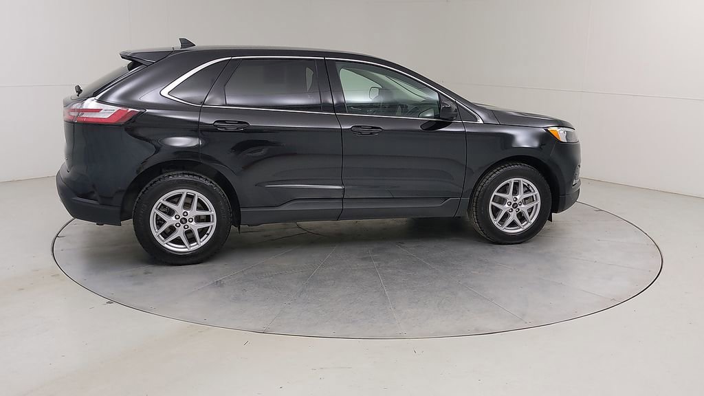 Certified 2024 Ford Edge SEL w/ Convenience Package AWD/4WD image 12