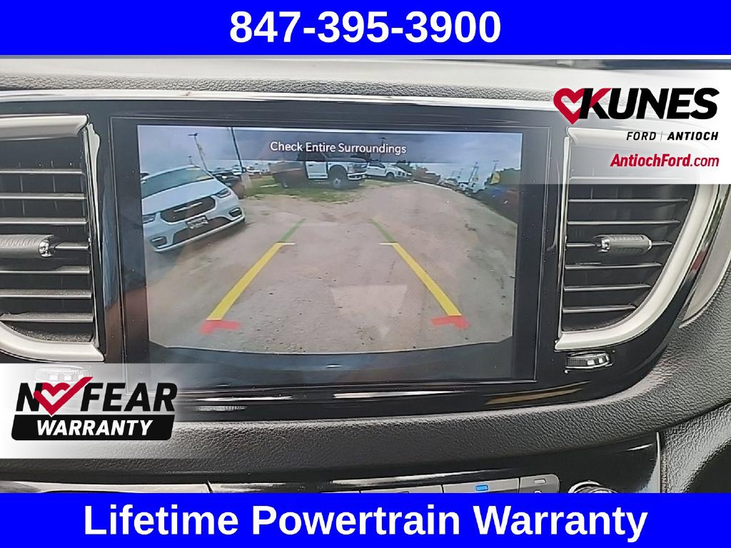 Used 2025 Chrysler Pacifica Select FWD image 27