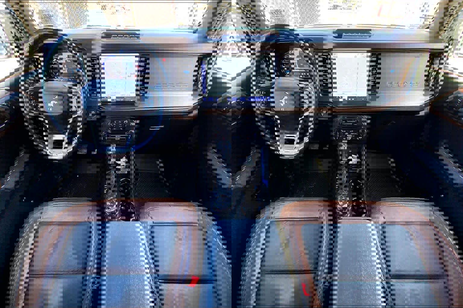 Certified 2022 Ford Bronco Outer Banks w/ Sasquatch Package image 14