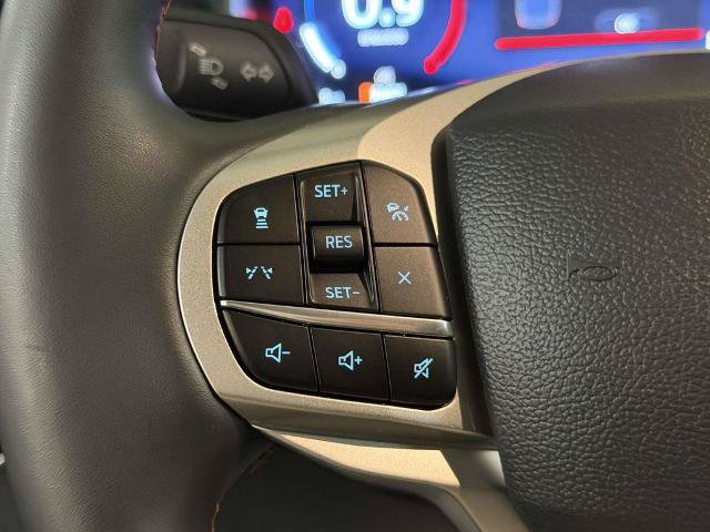 Certified 2025 Ford Explorer Active w/ Active Comfort Package AWD/4WD image 22