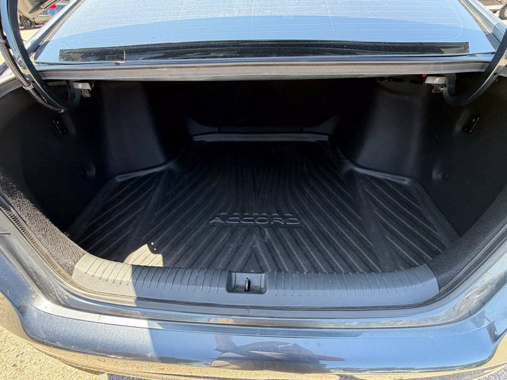 Used 2025 Honda Accord Touring image 17