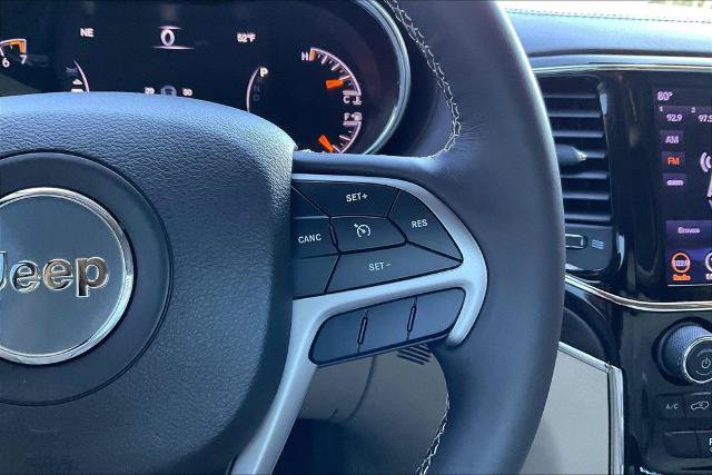 Used 2019 Jeep Grand Cherokee Overland RWD image 12