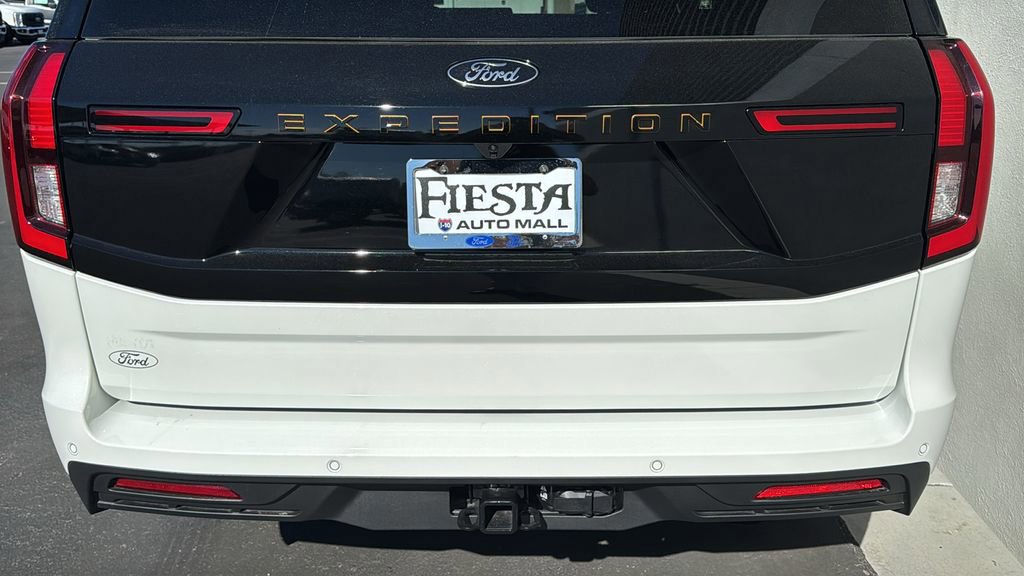 Certified 2026 Ford Expedition Tremor AWD/4WD image 3