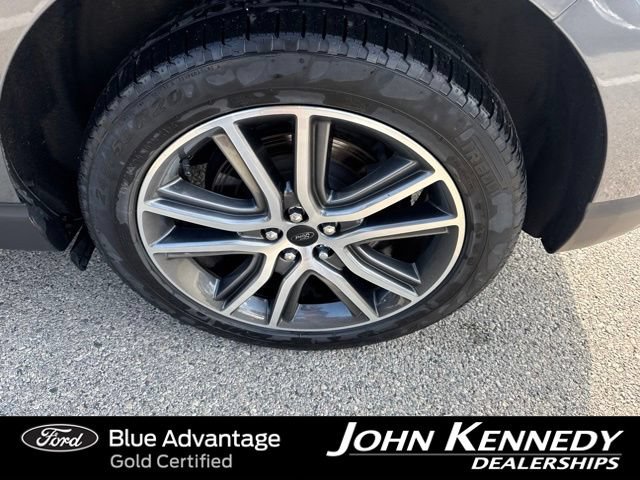 Certified 2024 Ford Edge Titanium w/ Equipment Group 301A AWD/4WD image 3