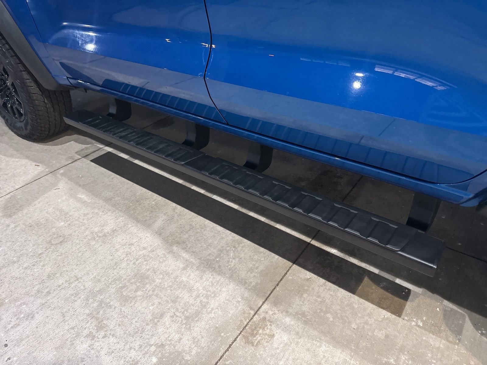 Used 2024 Chevrolet Colorado Trail Boss w/ Advanced Trailering Package image 18