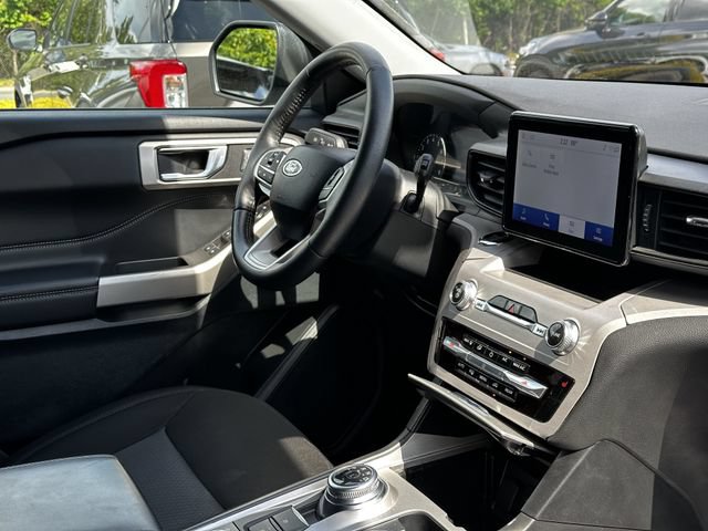 Certified 2024 Ford Explorer XLT AWD/4WD image 32