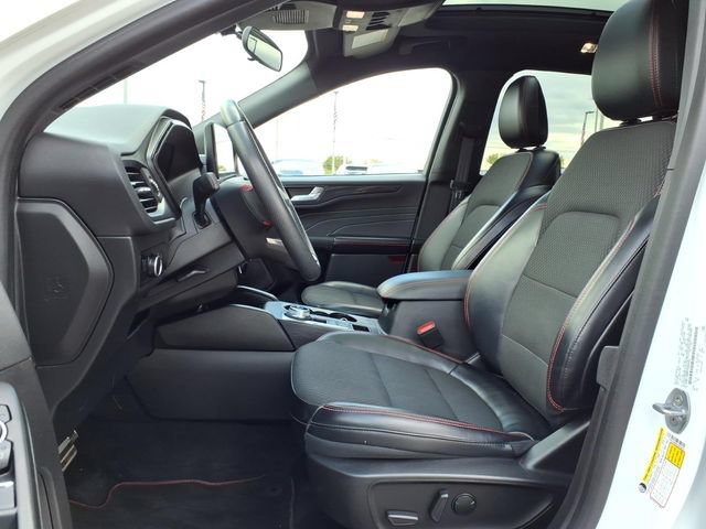 Certified 2023 Ford Escape ST-Line w/ Tech Pack #1 AWD/4WD image 12