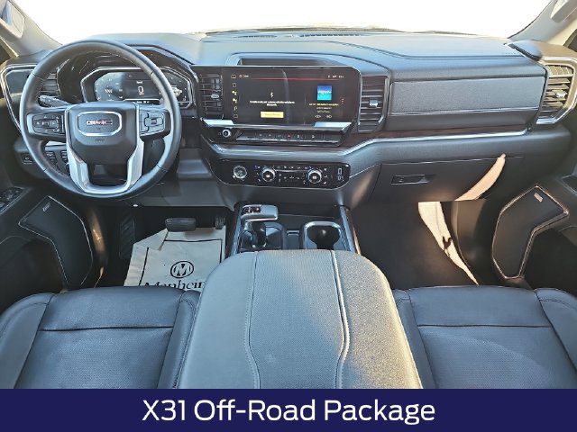 Used 2023 GMC Sierra 1500 SLT w/ SLT Premium Package AWD/4WD image 11
