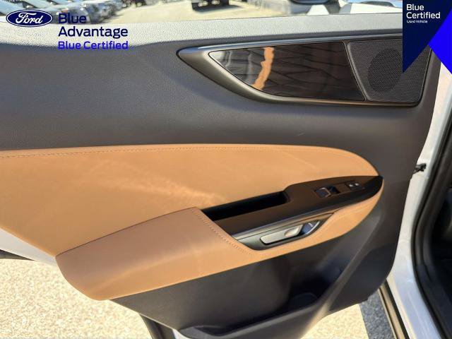 Used 2026 Lexus NX 450h+ AWD w/ Luxury Package image 11
