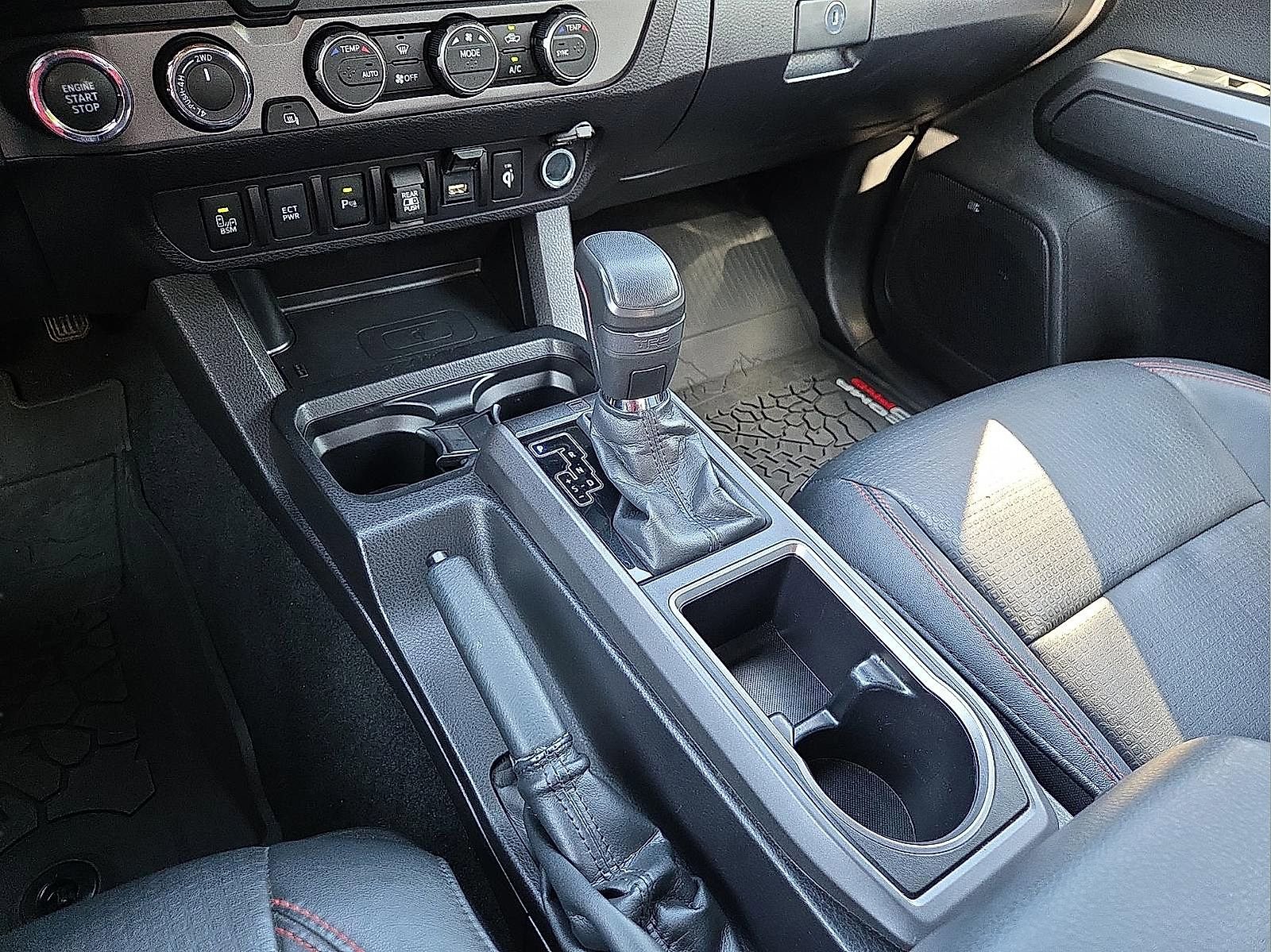 Used 2023 Toyota Tacoma TRD Pro AWD/4WD image 25