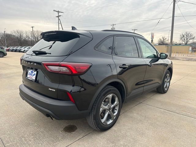 Certified 2025 Ford Escape ST-Line image 6