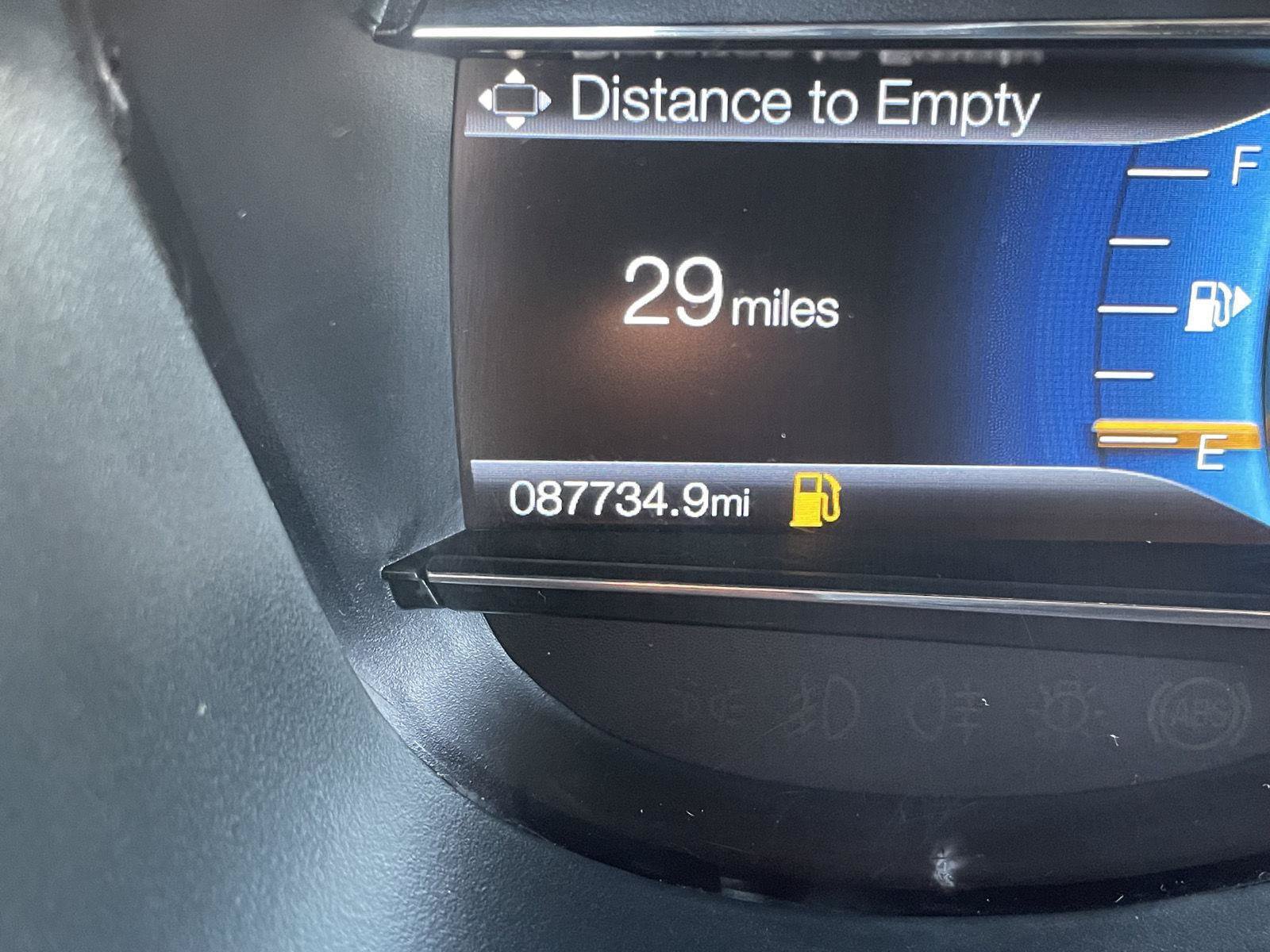 Certified 2018 Ford Explorer XLT w/ Equipment Group 202A AWD/4WD image 3