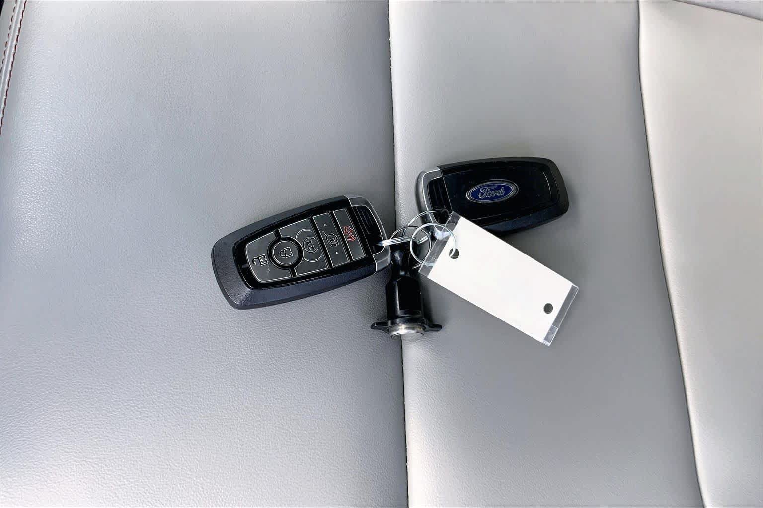 Certified 2025 Ford Expedition Active AWD/4WD image 14