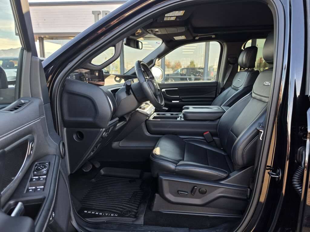 Certified 2025 Ford Expedition Max Platinum w/ Stealth Performance Package AWD/4WD image 16
