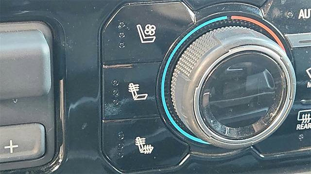 Used 2024 Chevrolet Silverado 3500 High Country w/ High Country Premium Package image 25