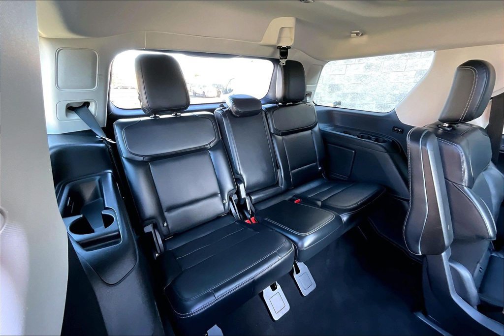 Certified 2025 Ford Expedition Platinum AWD/4WD image 27