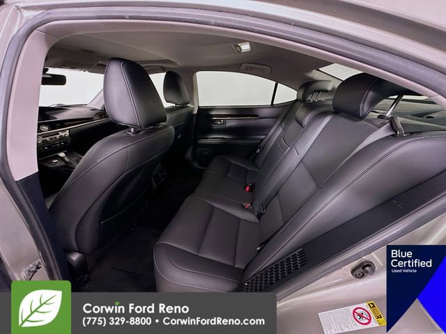 Used 2016 Lexus ES 300h image 26