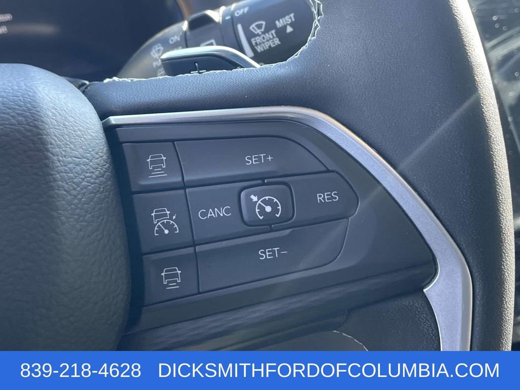 Used 2024 Jeep Grand Cherokee L Laredo image 21