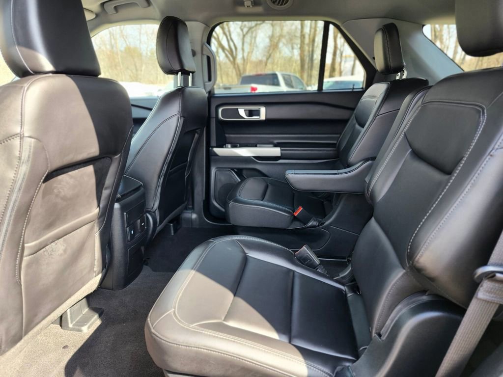 Certified 2023 Ford Explorer XLT w/ Equipment Group 202A image 16