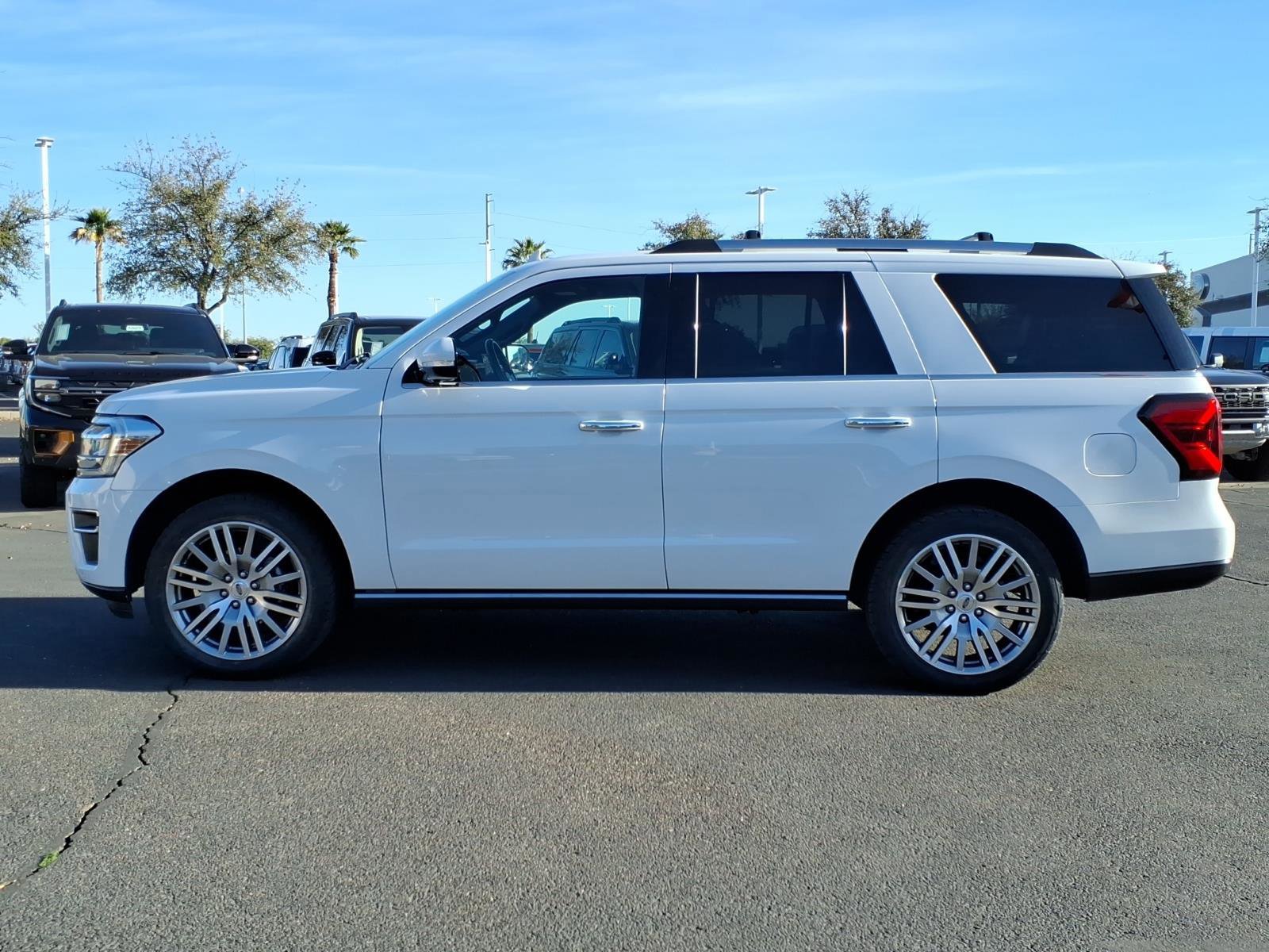 Certified 2024 Ford Expedition Limited image 6