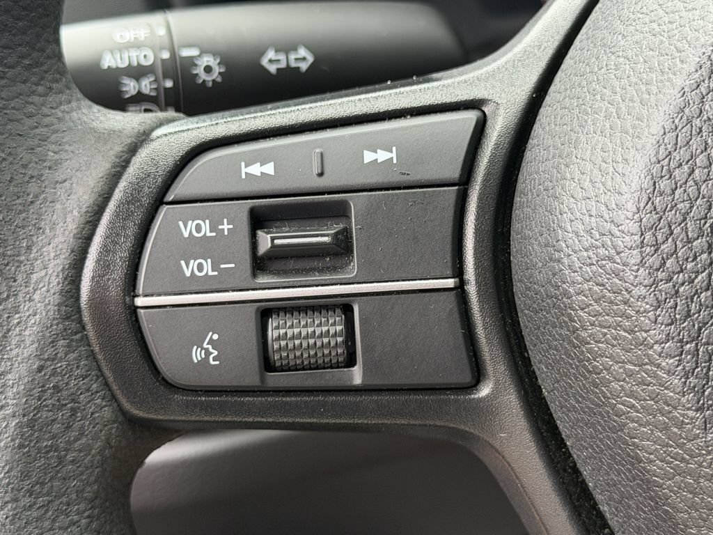 Used 2023 Honda Accord EX image 32
