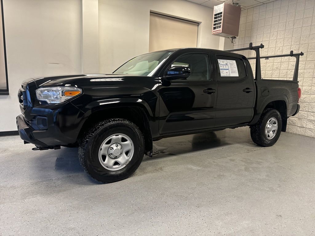 Used 2023 Toyota Tacoma SR image 15