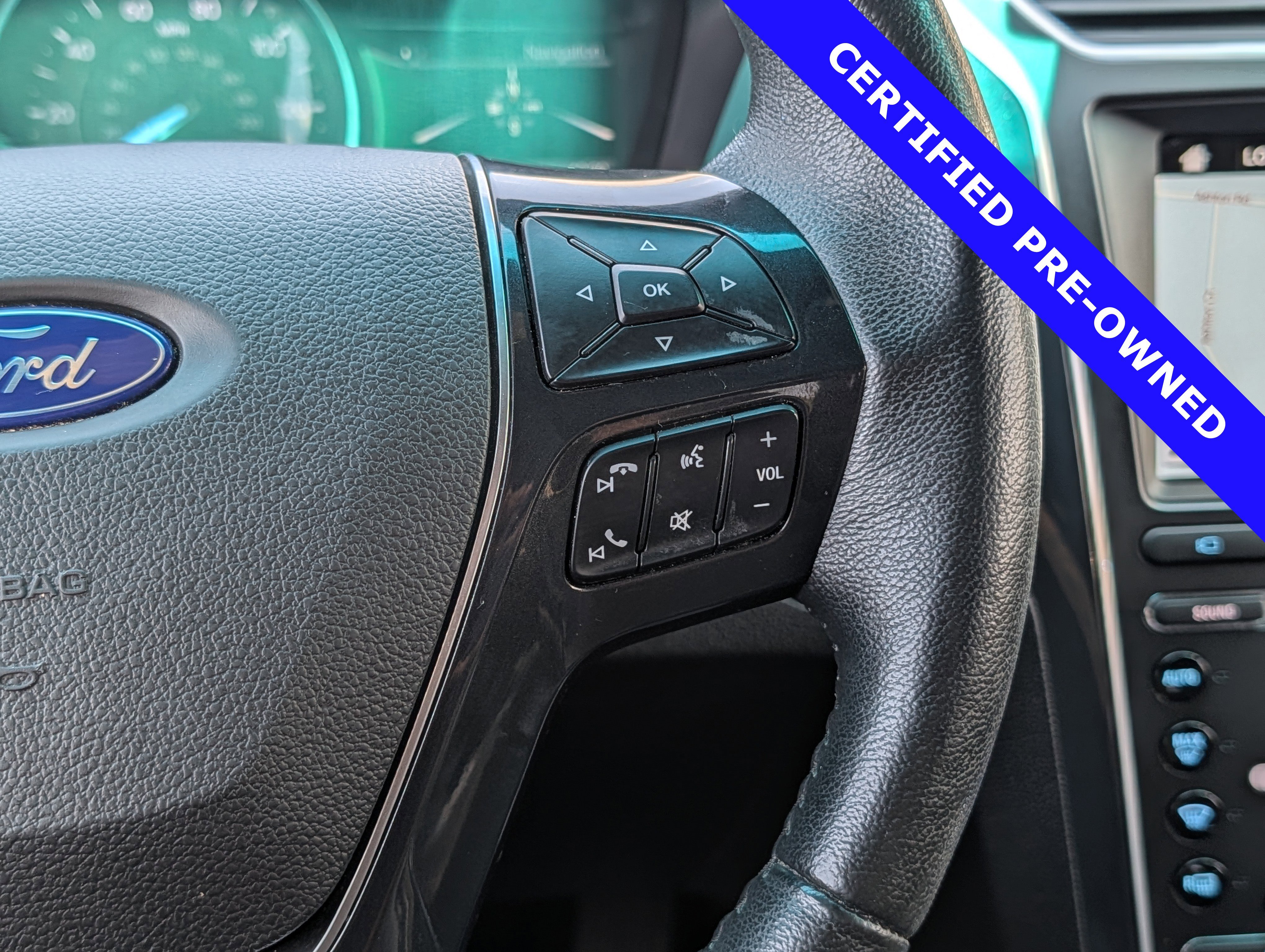 Certified 2017 Ford Explorer Limited AWD/4WD image 27