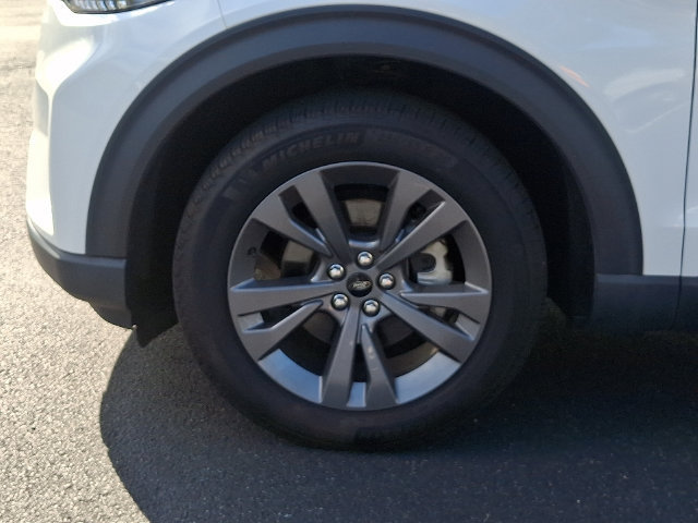Certified 2025 Ford Explorer Active w/ Active Comfort Package AWD/4WD image 32