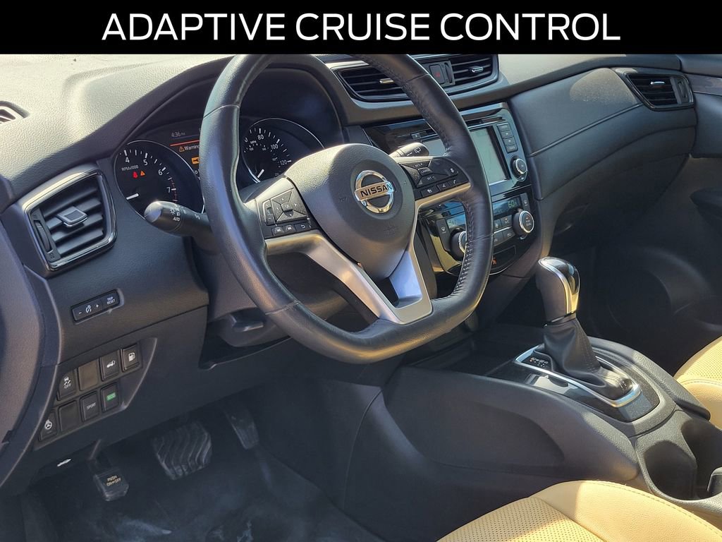 Used 2018 Nissan Rogue SV w/ Premium Package FWD image 18