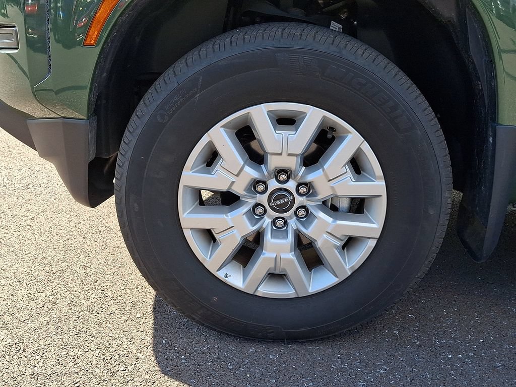 Used 2023 Nissan Frontier SV w/ Tow Package AWD/4WD image 28