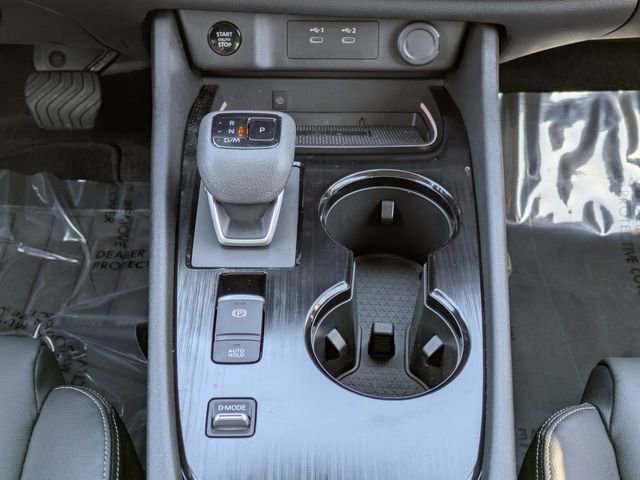 Used 2025 Nissan Rogue SL w/ SL Premium Package image 21